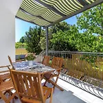 In Near The Sea And Town Center Apartamento Pula
