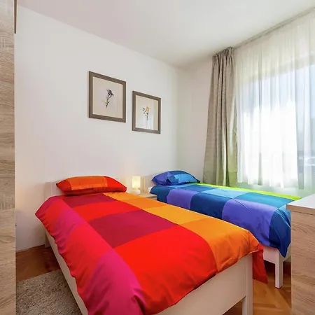 Modern In Katari With Terrace Apartamento *
