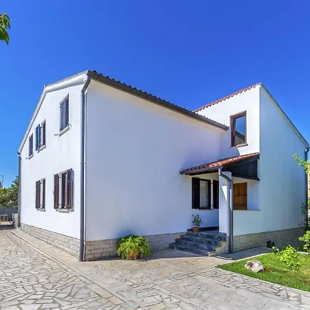 Apartament Modern In Katari With Terrace *