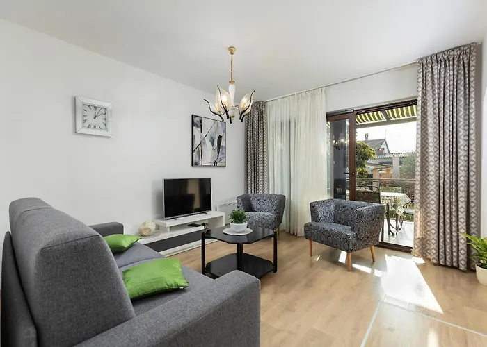 Apartment In Near The Sea And Town Center