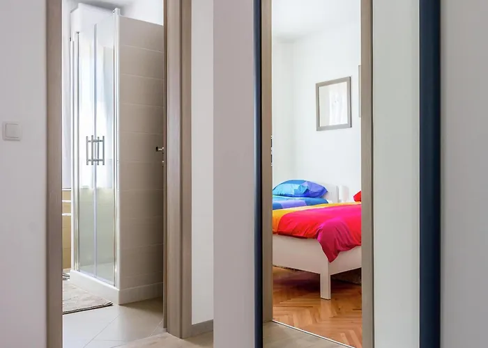 Apartment In Near The Sea And Town Center