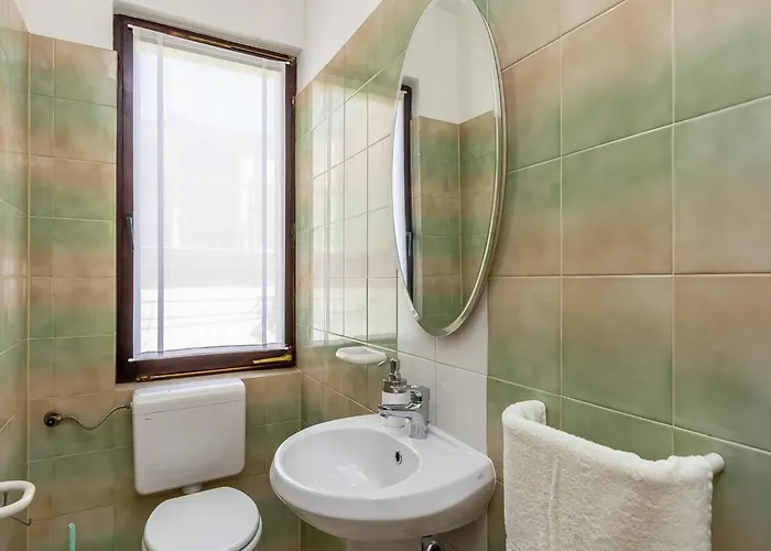 In Near The Sea And Town Center Apartment Pula