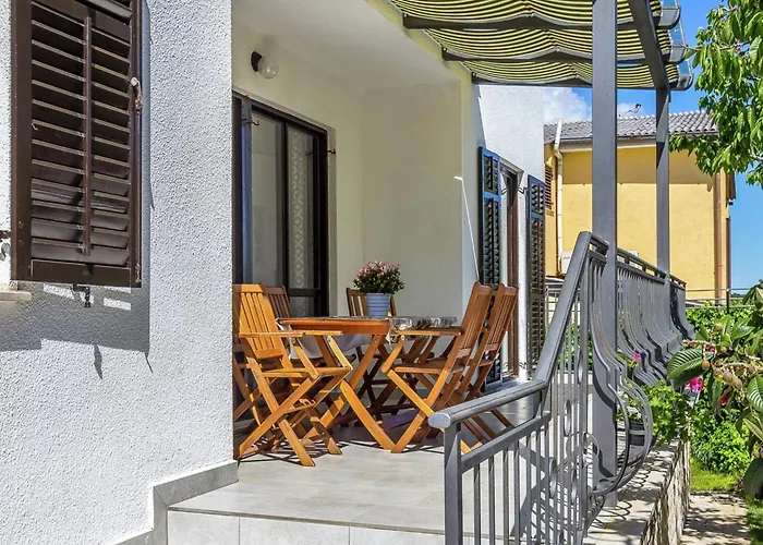 Apartment In Near The Sea And Town Center