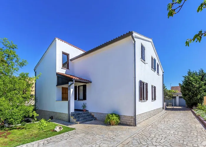 Apartment In Near The Sea And Town Center *