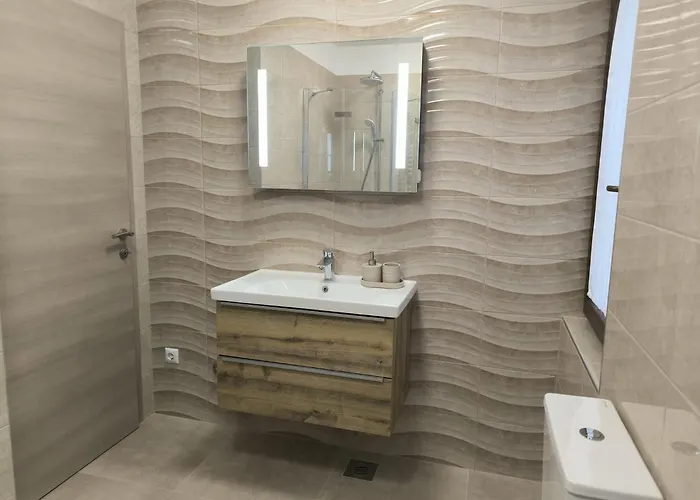 In Near The Sea And Town Center Pula